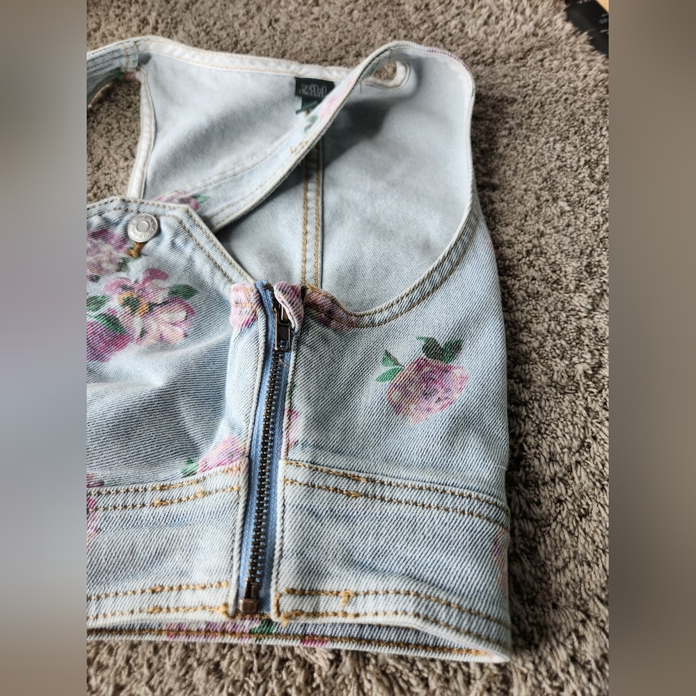 Women's XXL Wild Fable Tops Wild Fable Women’s Cropped Denim Vest - Size XXL - Picture 8 of 16